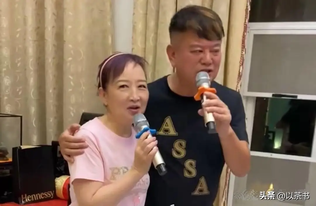 陈百祥娱乐圈辈分_陈百祥 黄杏秀 46年婚姻_陈百祥 75岁状态好