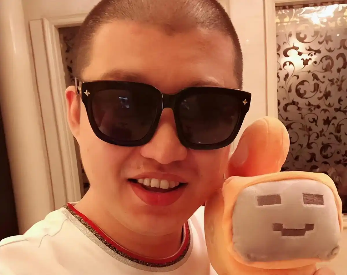 网红二驴与辛巴关系变化_ks平台网红恩怨_二驴的网红八卦是谁-