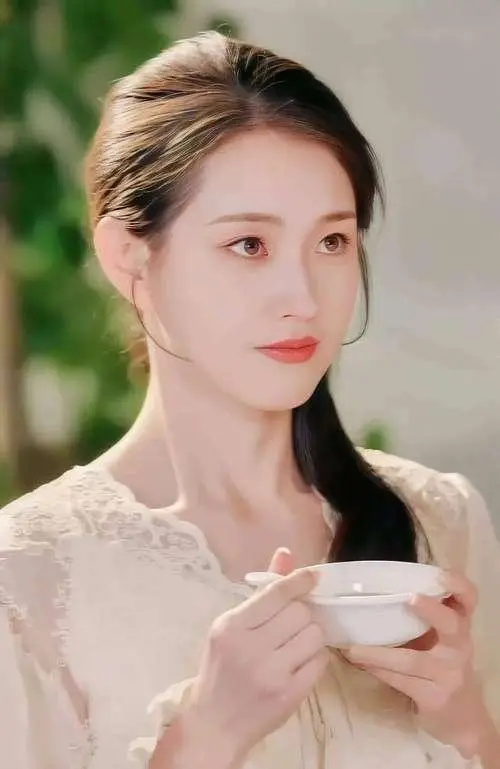 娱乐圈公共吧_鹿晗人设崩塌事件深度解析_娱乐圈塌房原因分析