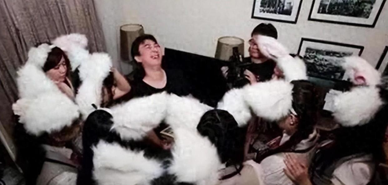 娱乐圈潜规则_**明星黑料,_女明星被大佬骚扰